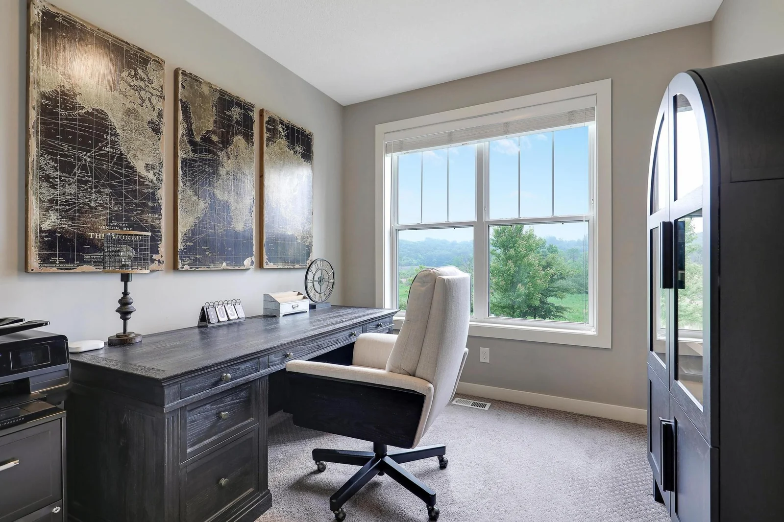 Main floor bedroom/office