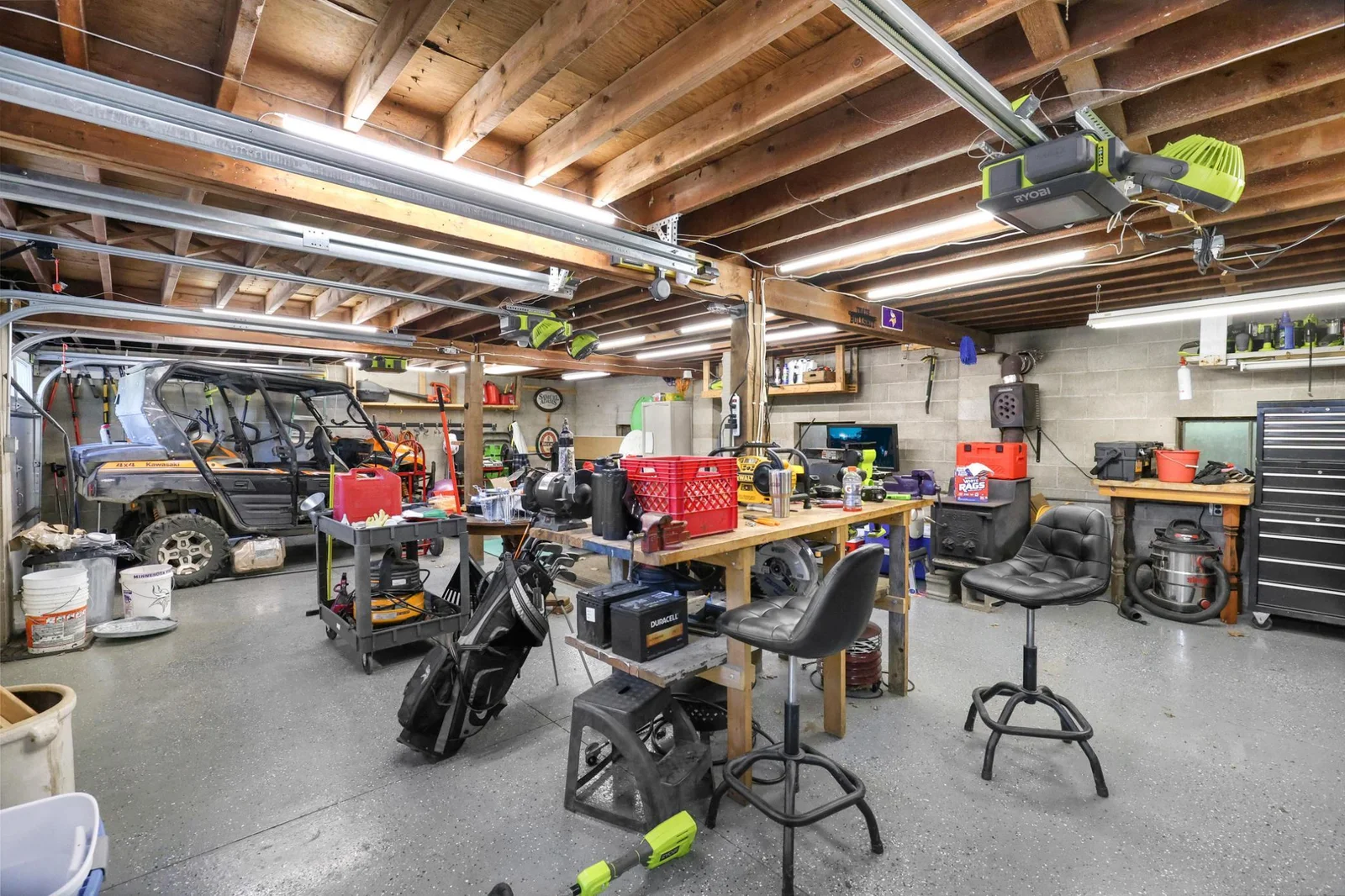 detached garage