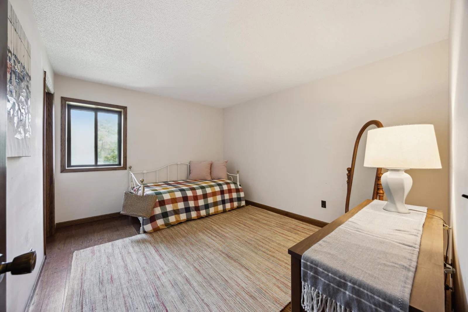Third bedroom upper level.