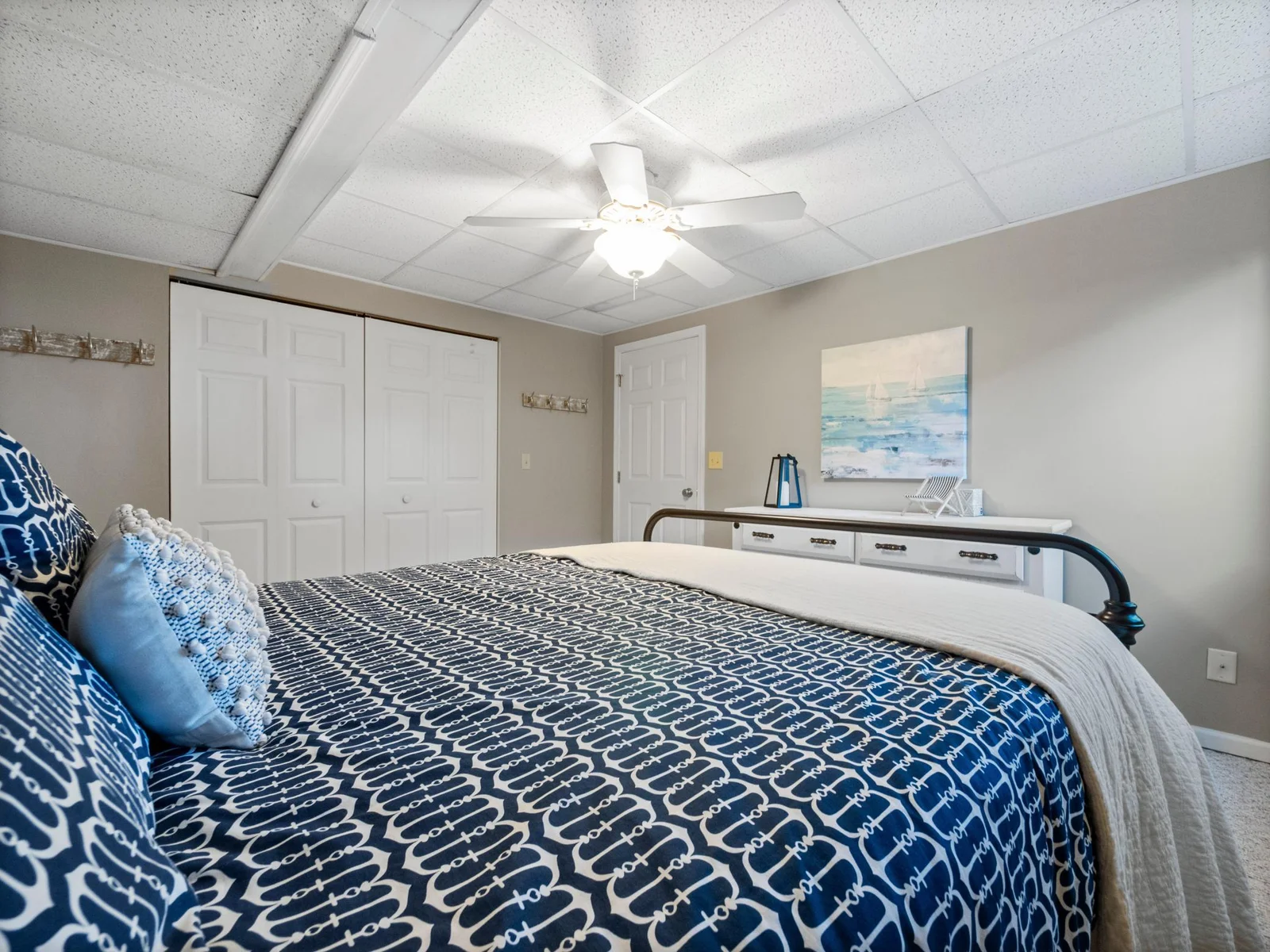 Bedroom three 2.JPG