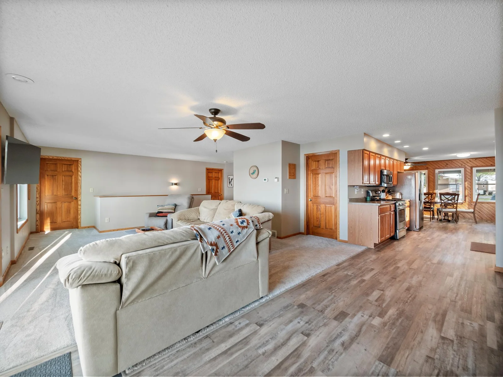 living room 3 - Copy.JPG