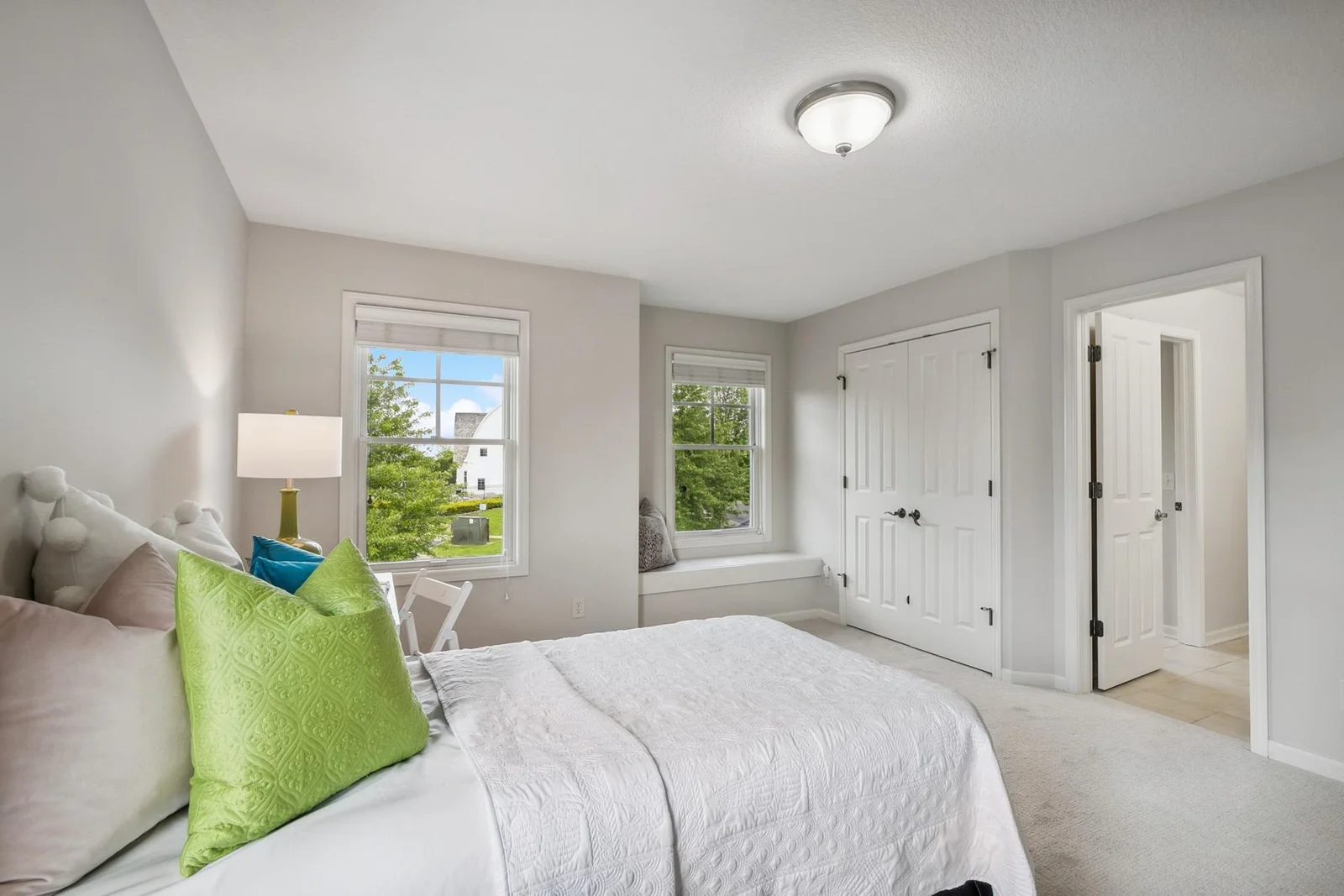 Ideal setup for siblings or guests, with separate bedrooms and shared bath convenience.
