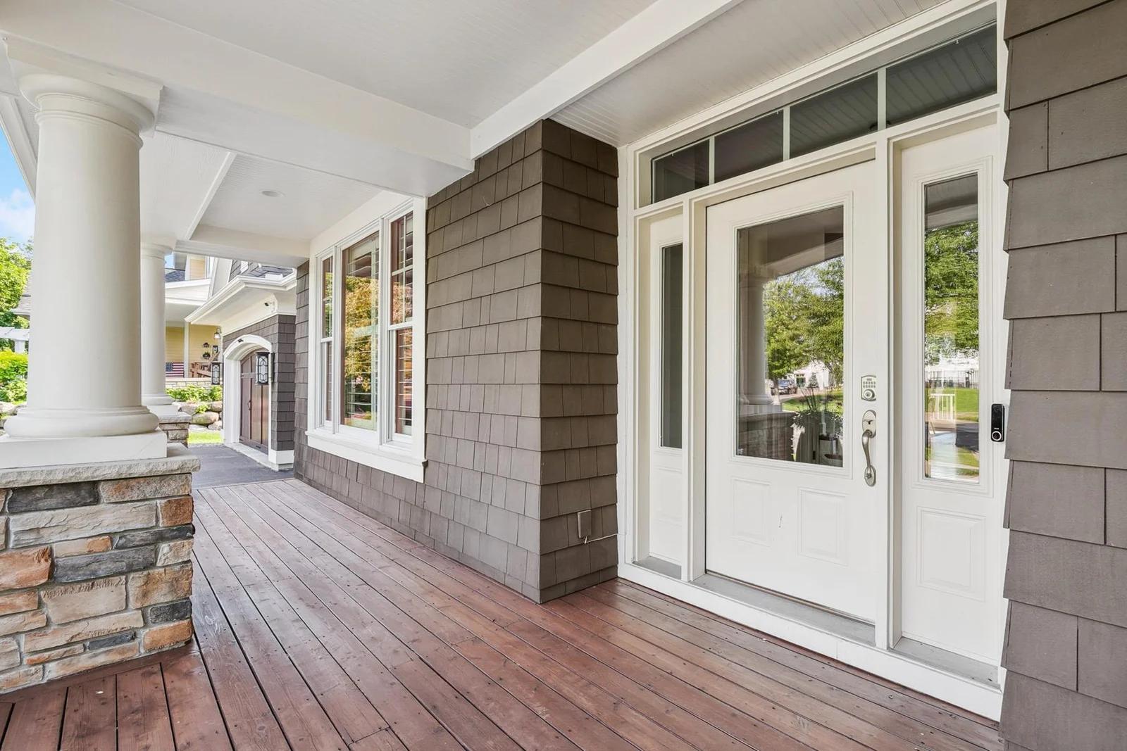 Imagine greeting guests at this stunning front door—it’s love at first sight.