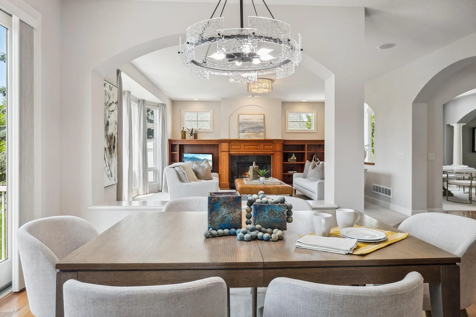 Light-filled eat-in kitchen blends comfort with everyday elegance.