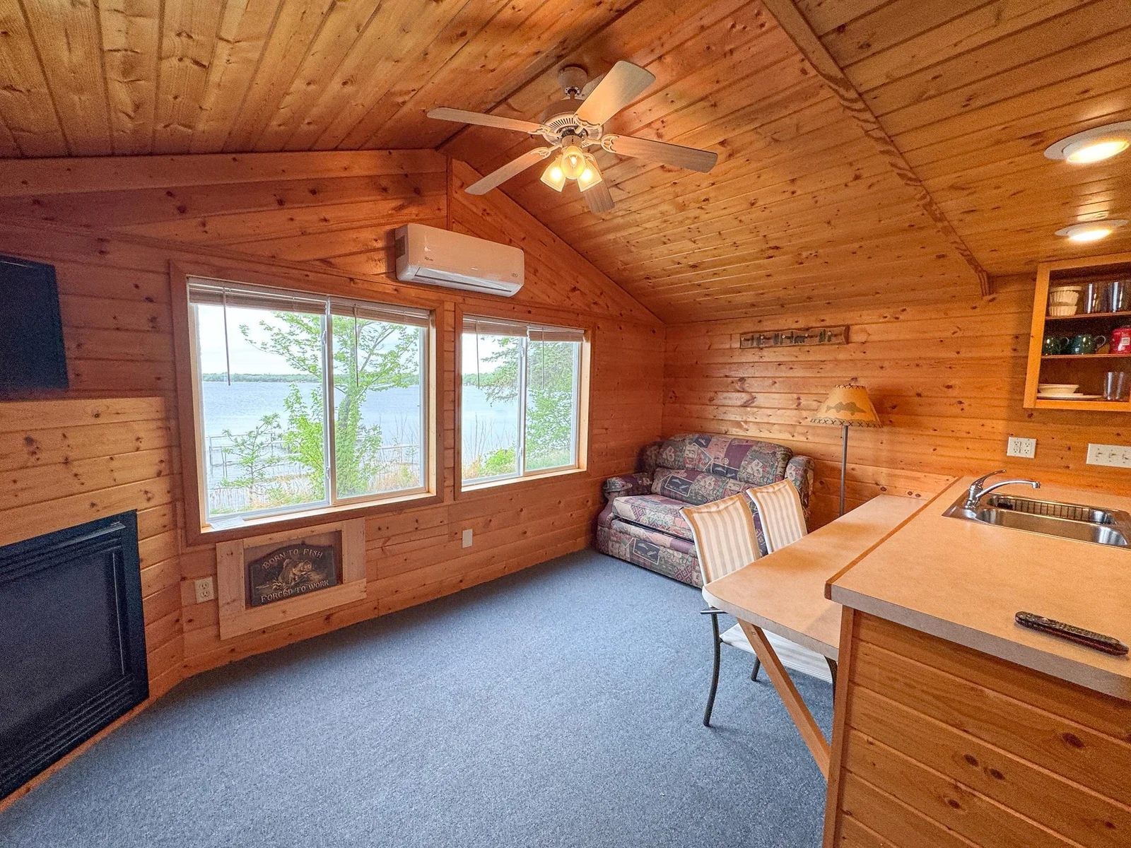 Living Room.jpg