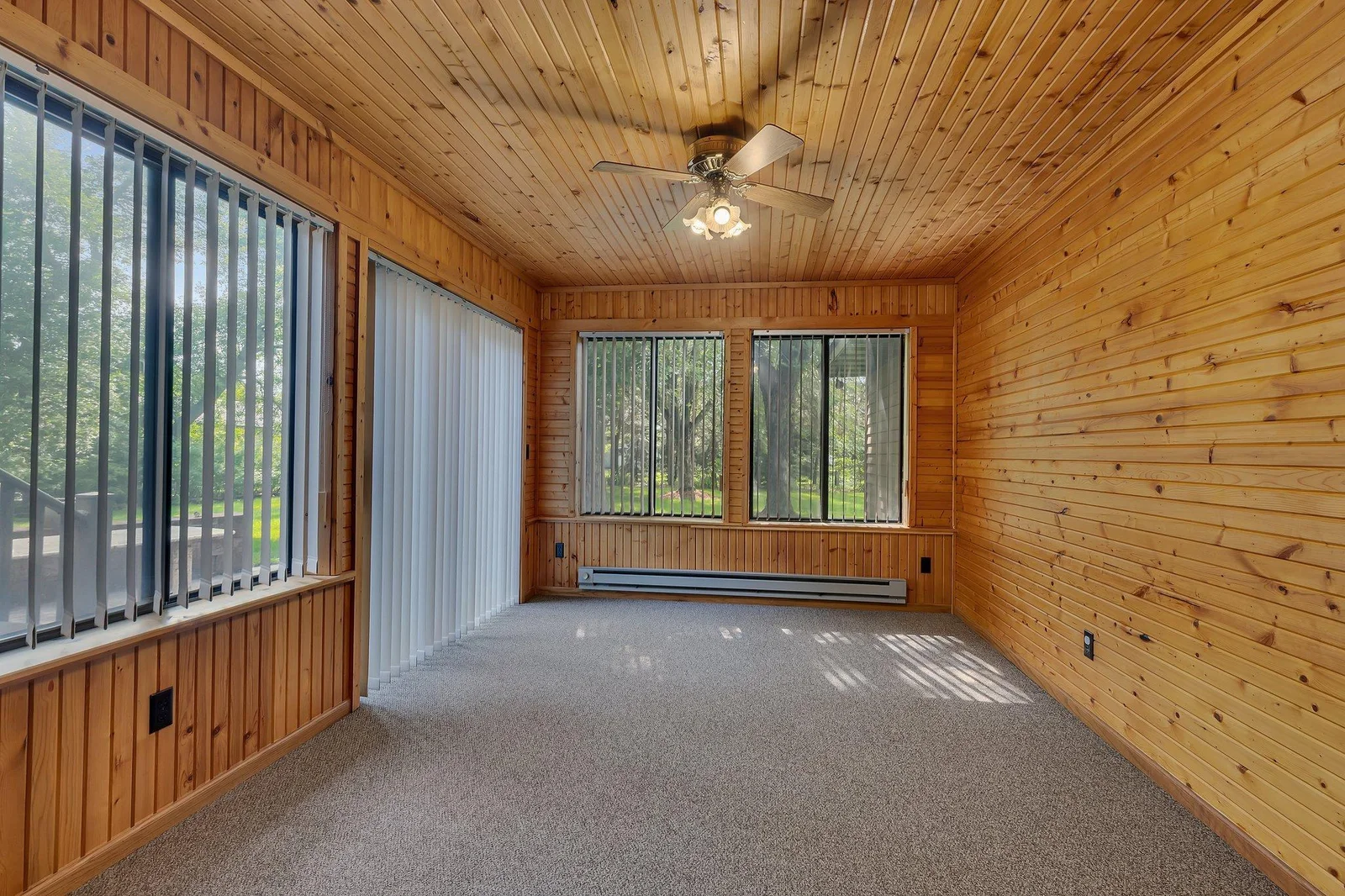Sunroom with sliding door patio access