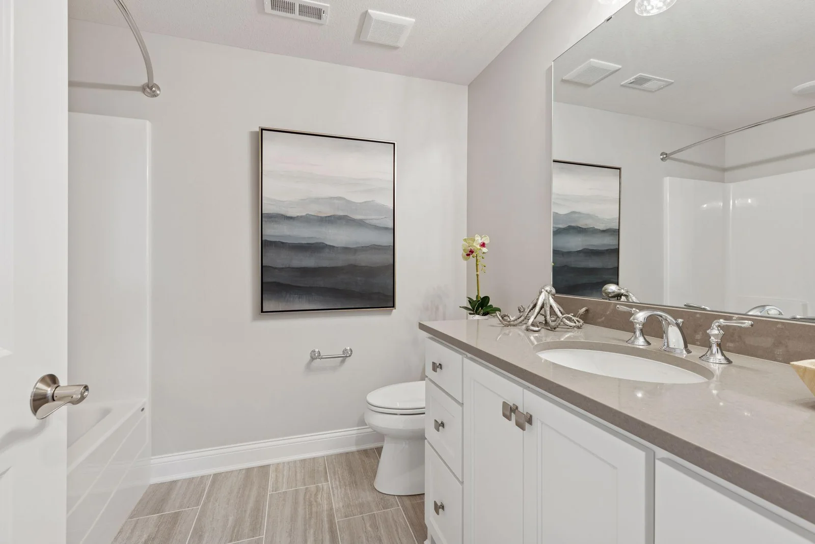 Photos of a similar home