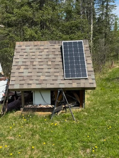 15 ac Sunset Drv Solar Build pic.jpg