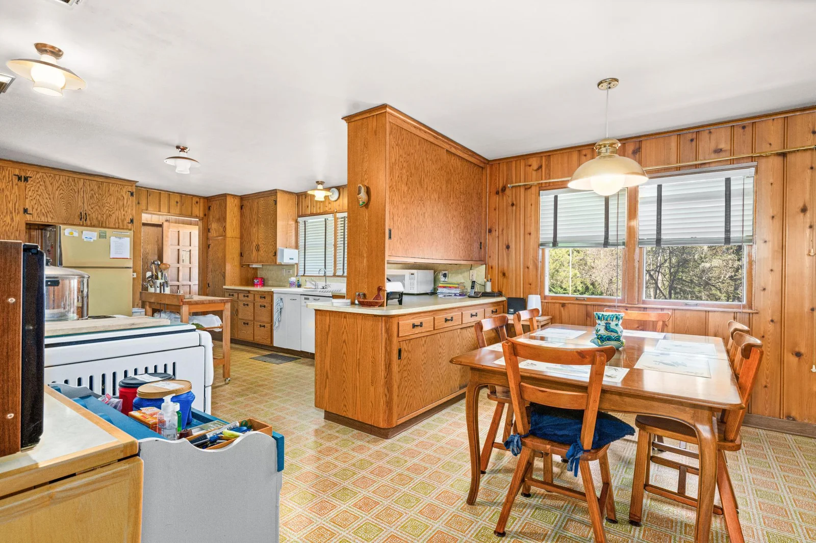 Kitchen/Informal Dining