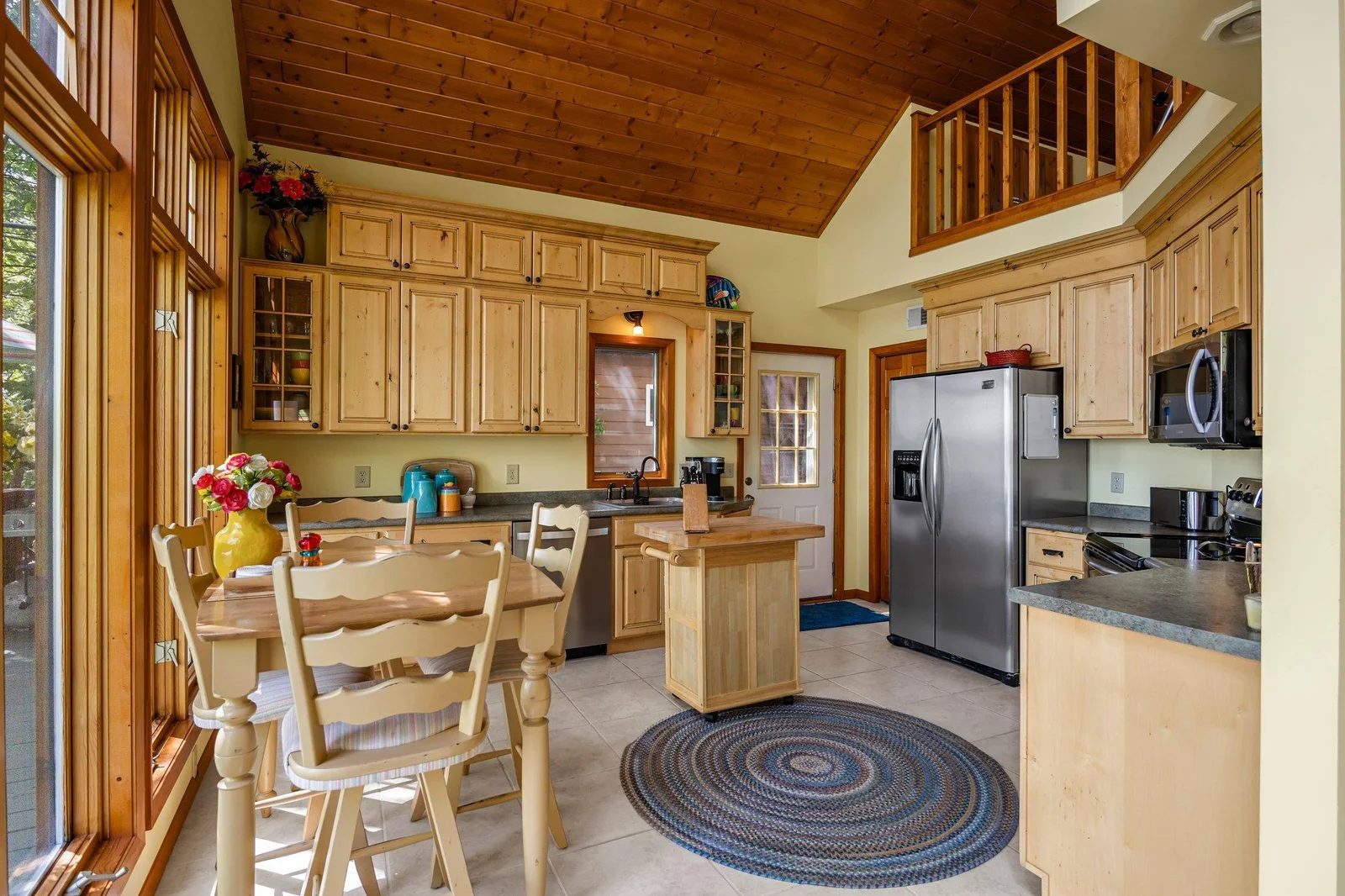 24-web-or-mls-209 9 1_2 Ave-147.jpg