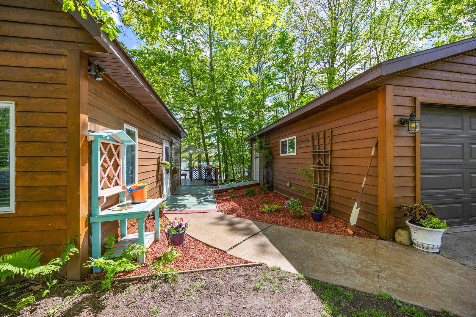 15-web-or-mls-209 9 1_2 Ave-78.jpg