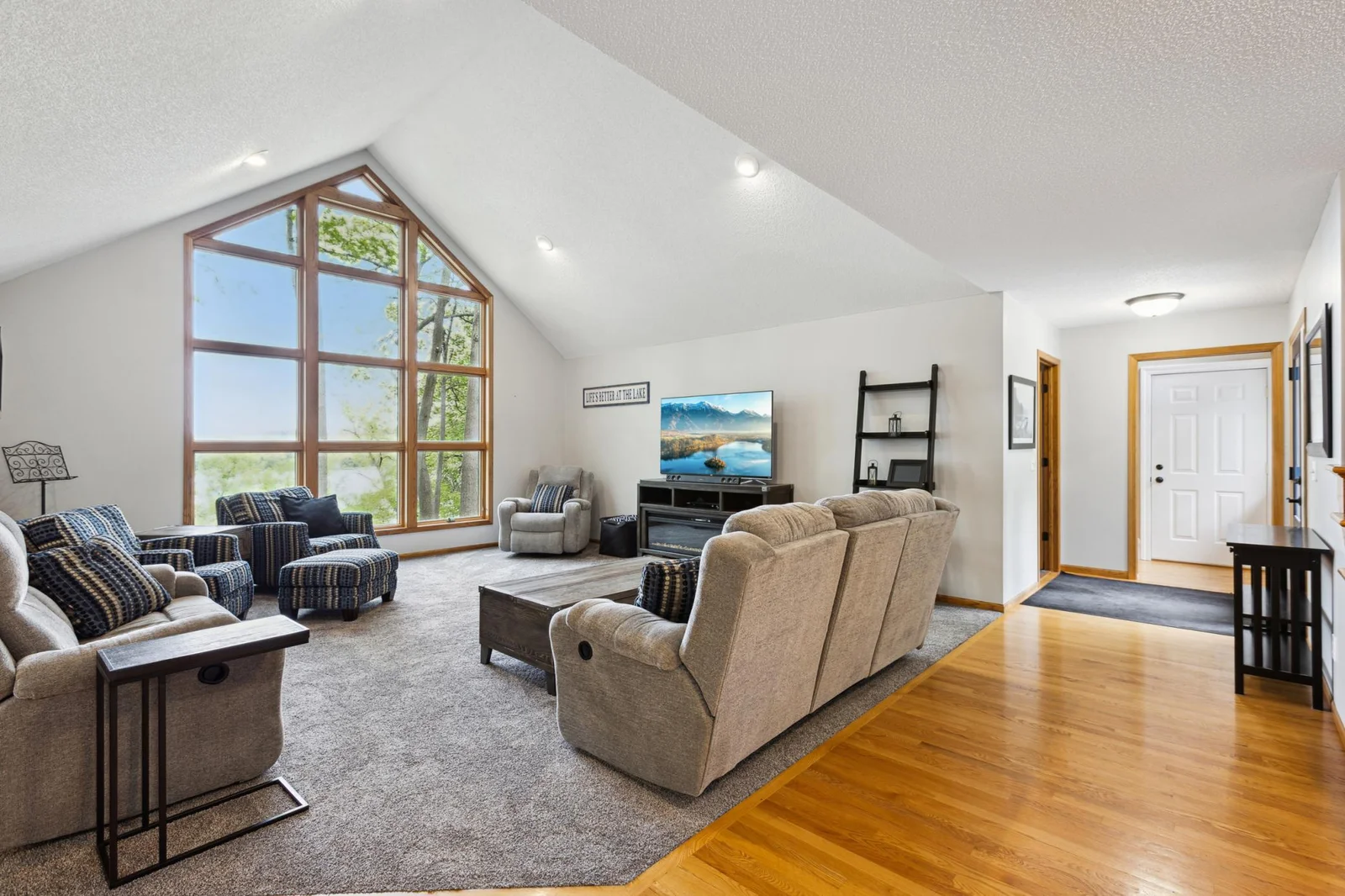 Vaulted Ceilings with Floor-Ceiling Windows