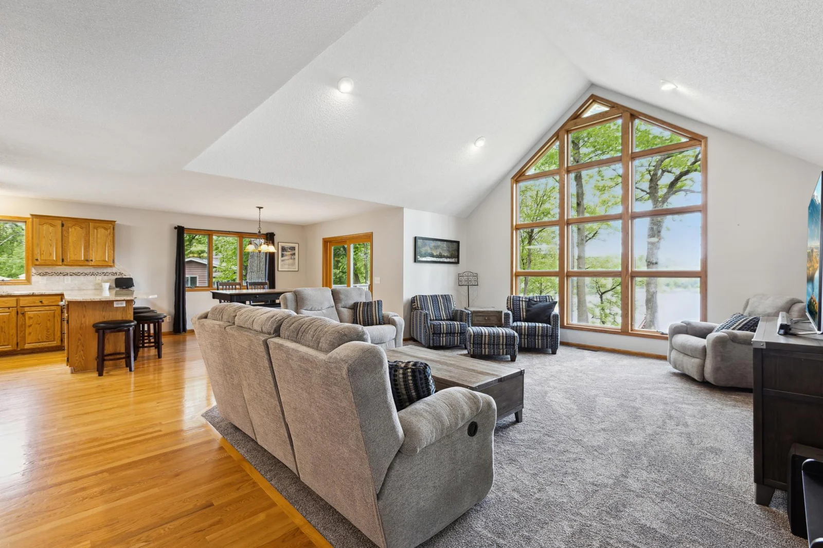 Open Concept Main Floor