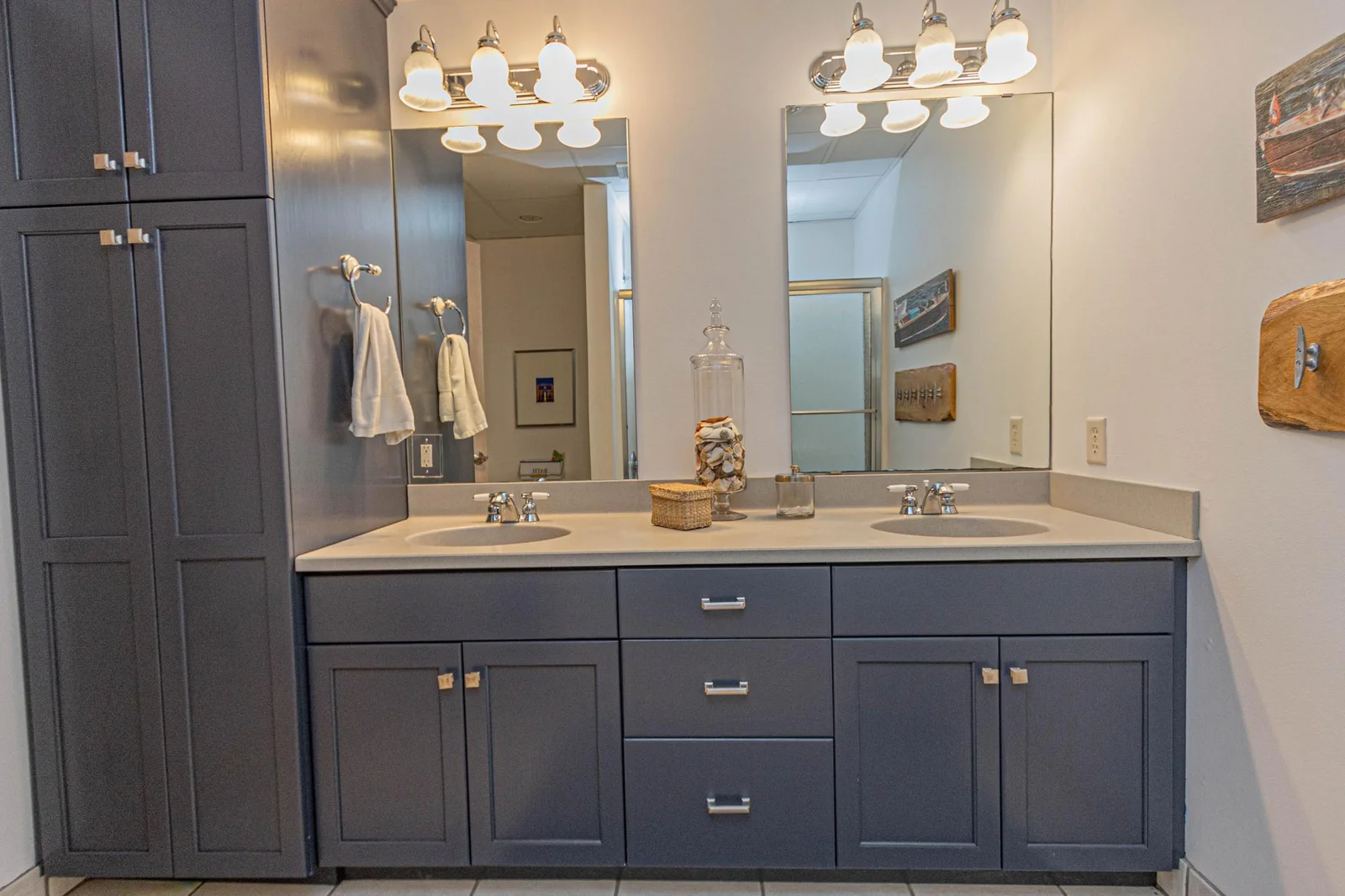 Double Vanity.jpg
