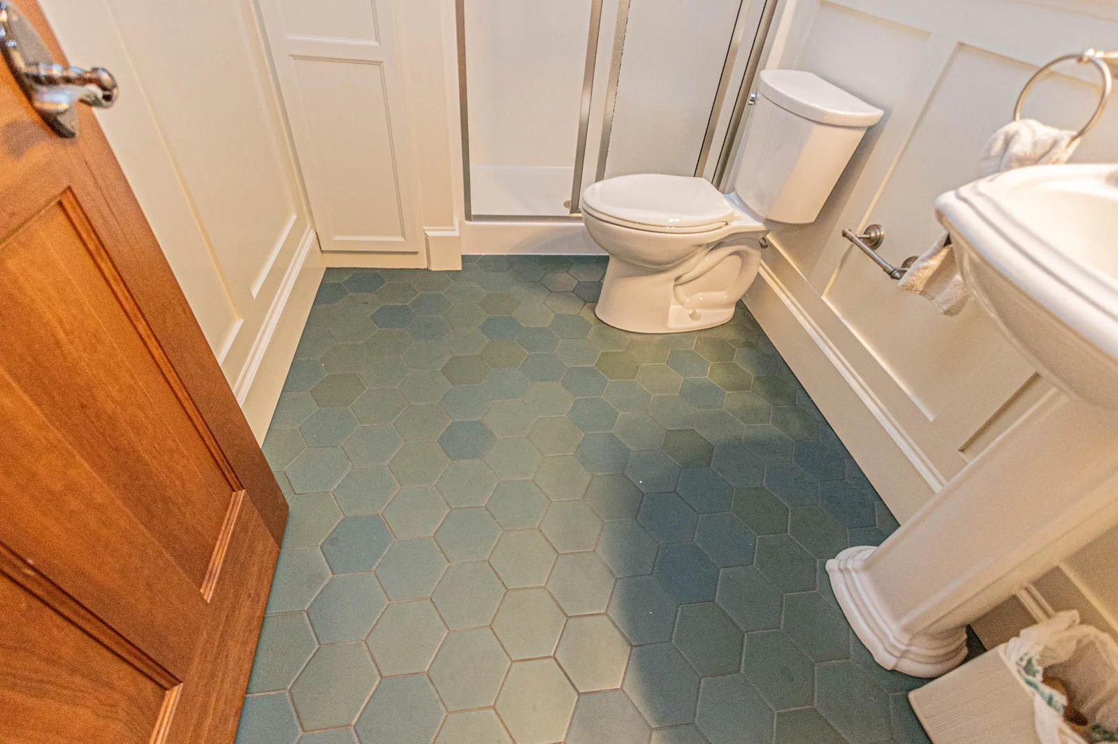 Trendy Hexagon Tile.jpg