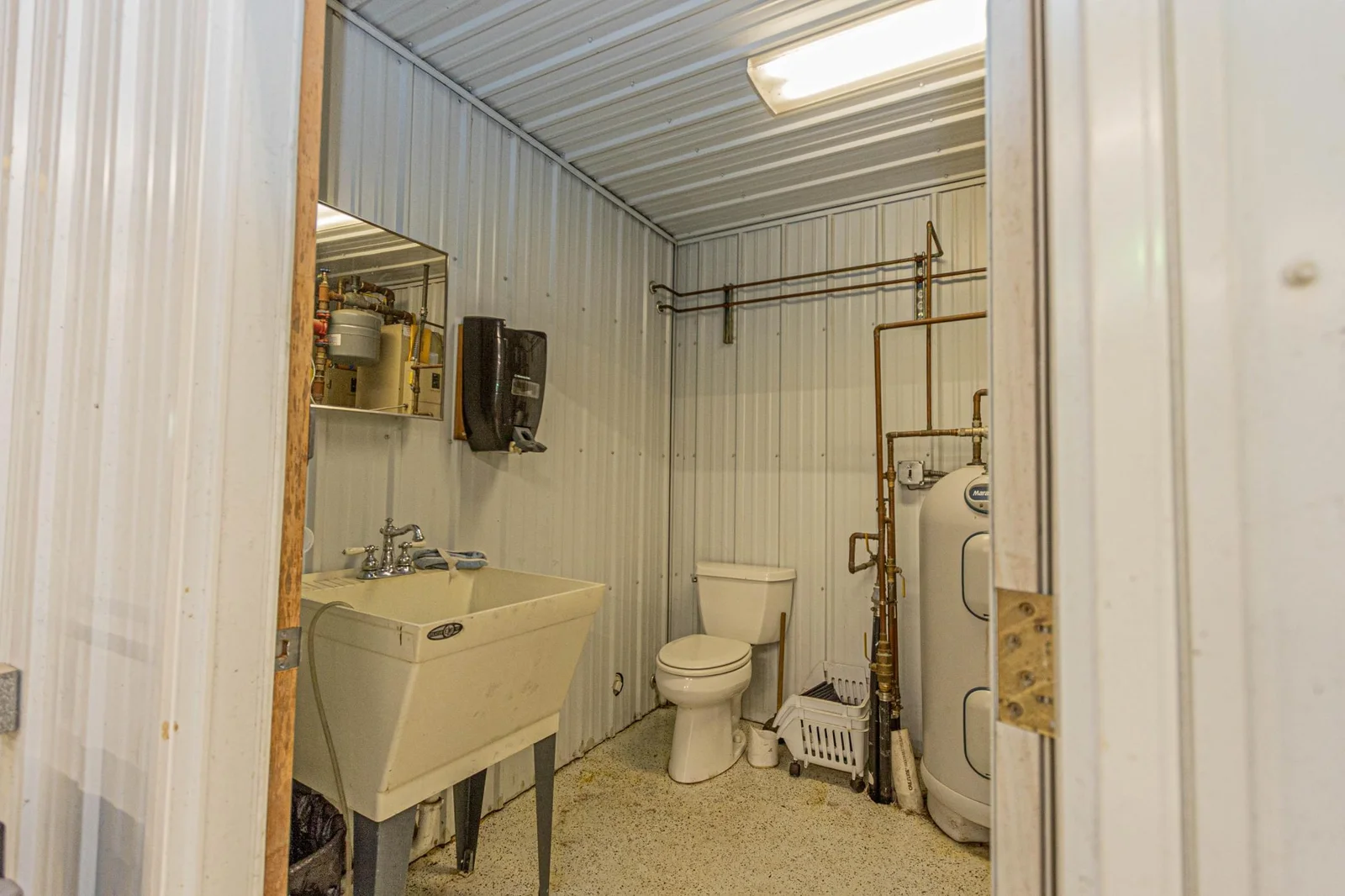 Half Bath Utility Room.jpg