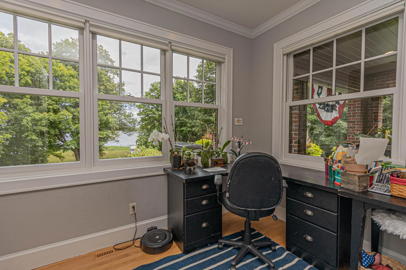 Lakeside Office.jpg