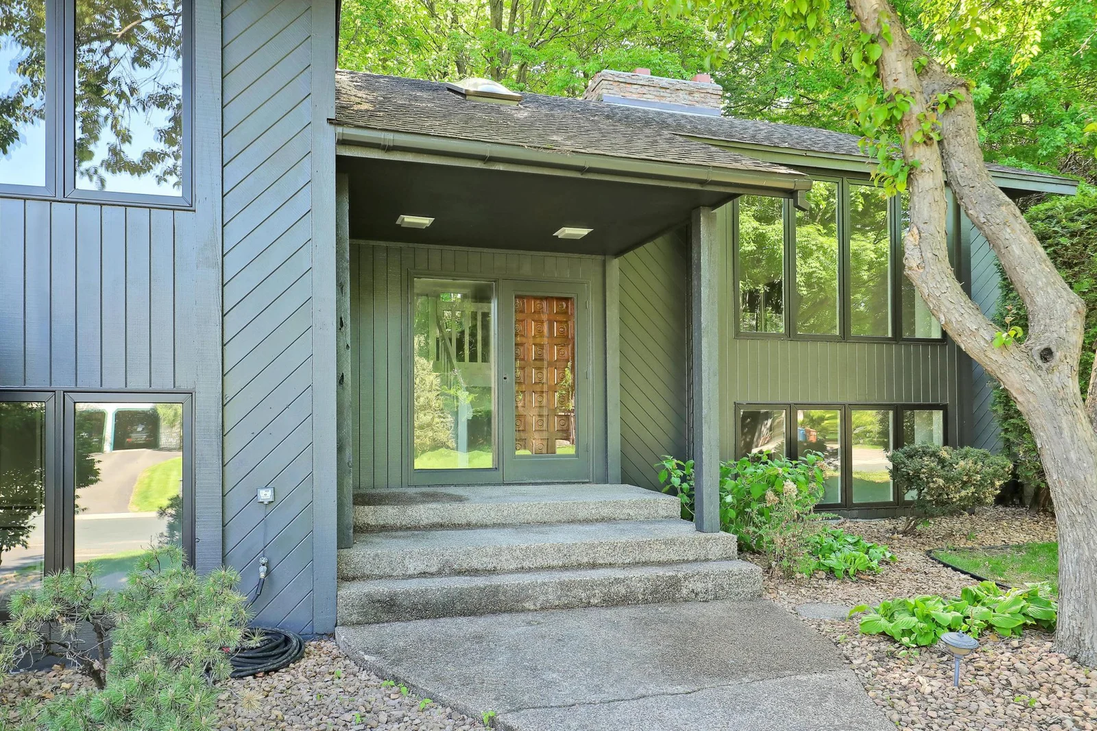 8710Photography-Web-Friendly-745-Virginia-Shores-Circle-Excelsior-MN-55331-5.jpg