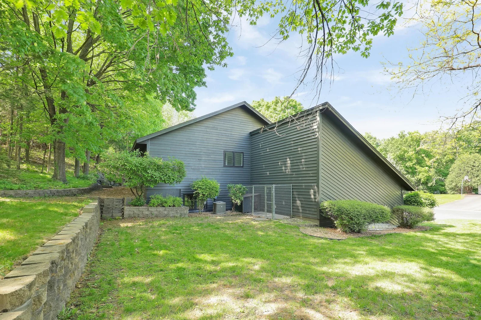 8710Photography-Web-Friendly-745-Virginia-Shores-Circle-Excelsior-MN-55331-61.jpg