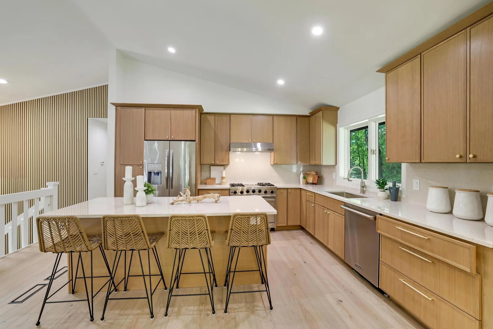 8710Photography-Web-Friendly-745-Virginia-Shores-Circle-Excelsior-MN-55331-16.jpg