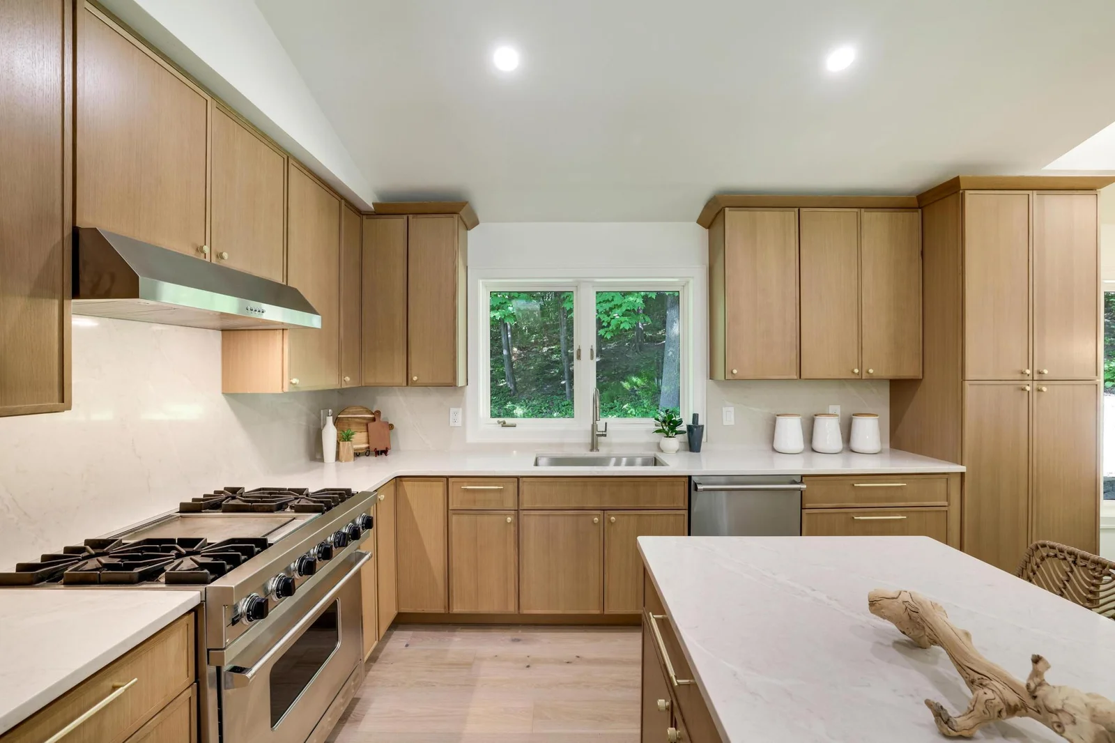 8710Photography-Web-Friendly-745-Virginia-Shores-Circle-Excelsior-MN-55331-13.jpg