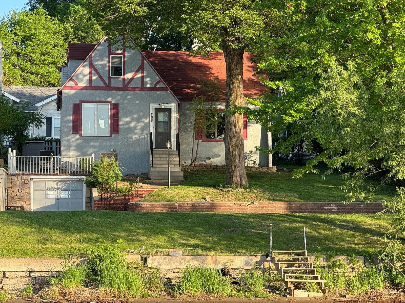 Photo 1 of 205 Lake Park