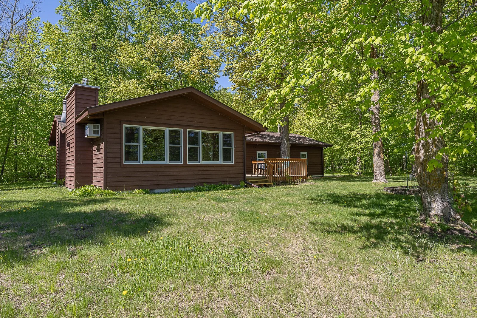 Additional view of home.