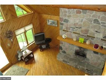 Log Home Pics.jpg