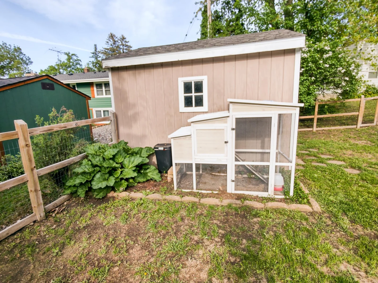 Fenced In Yard Amenities Chicken Coop