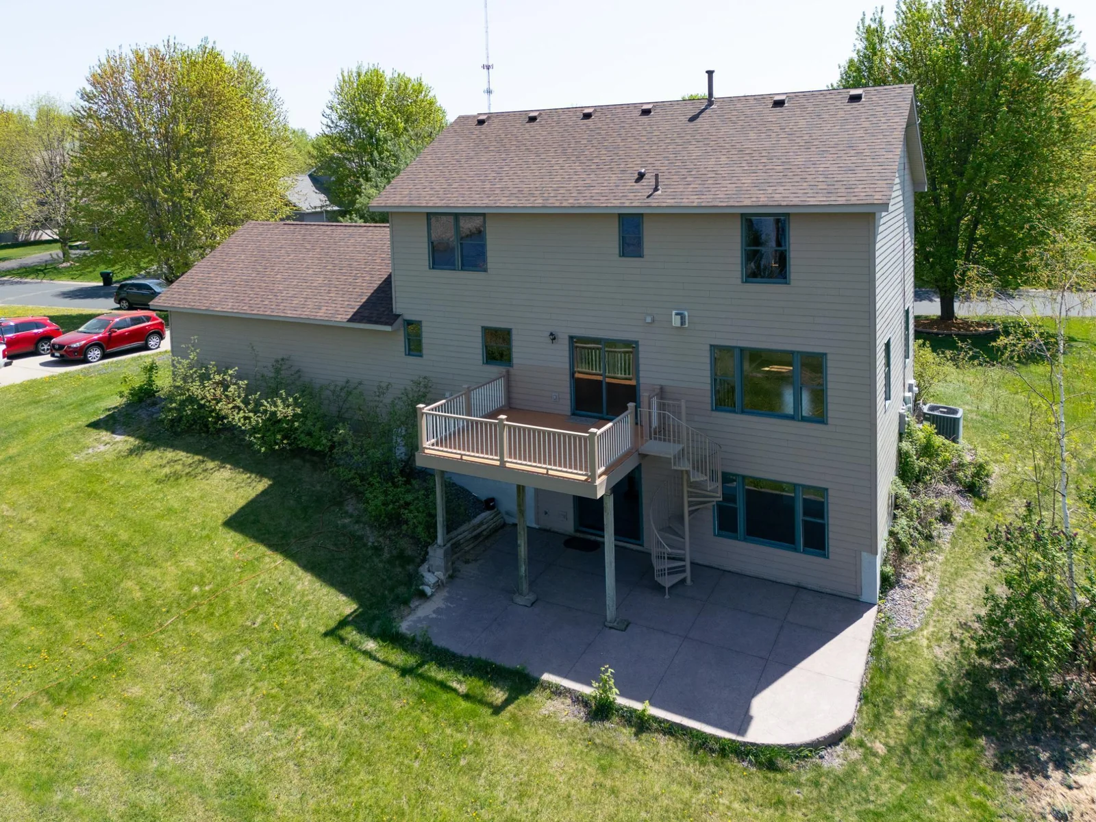 761CountryLakesDr_006_small.jpg