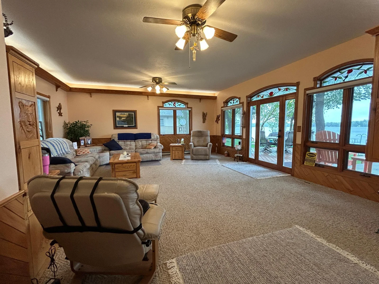 Living Room.JPG