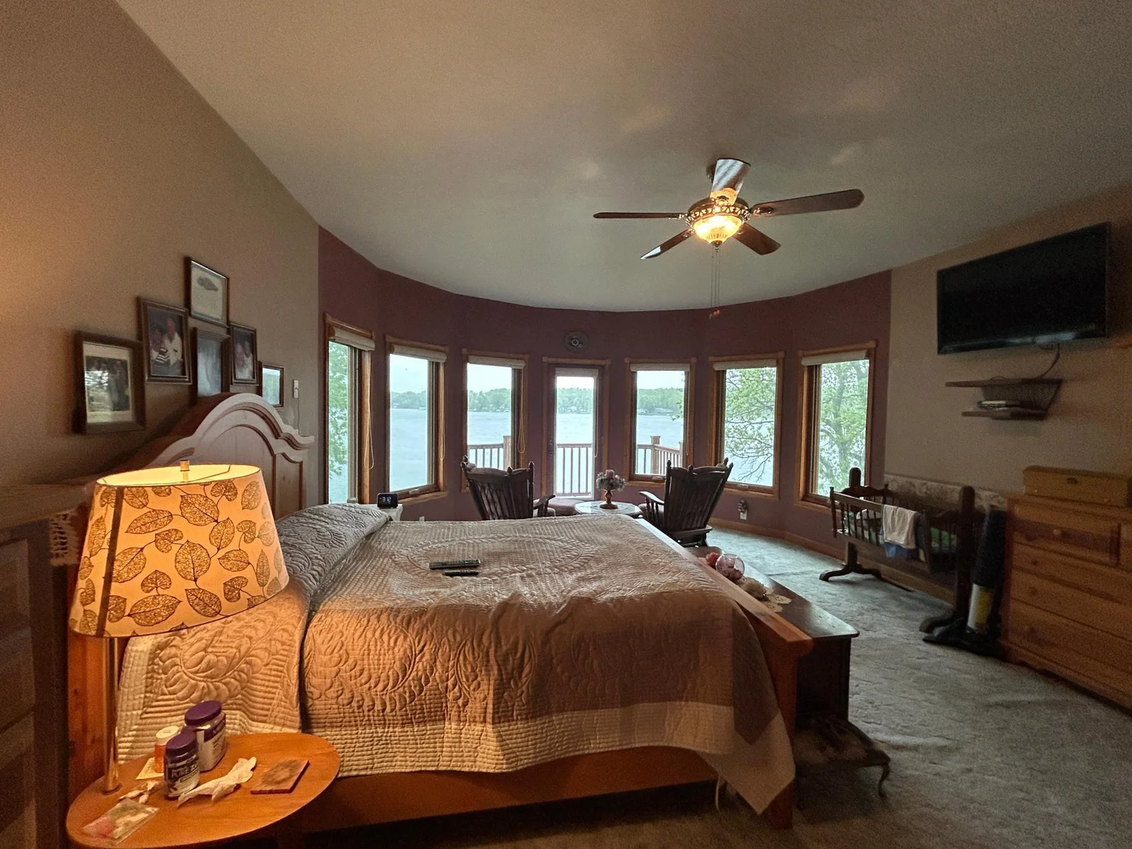 Master Bedroom.JPG