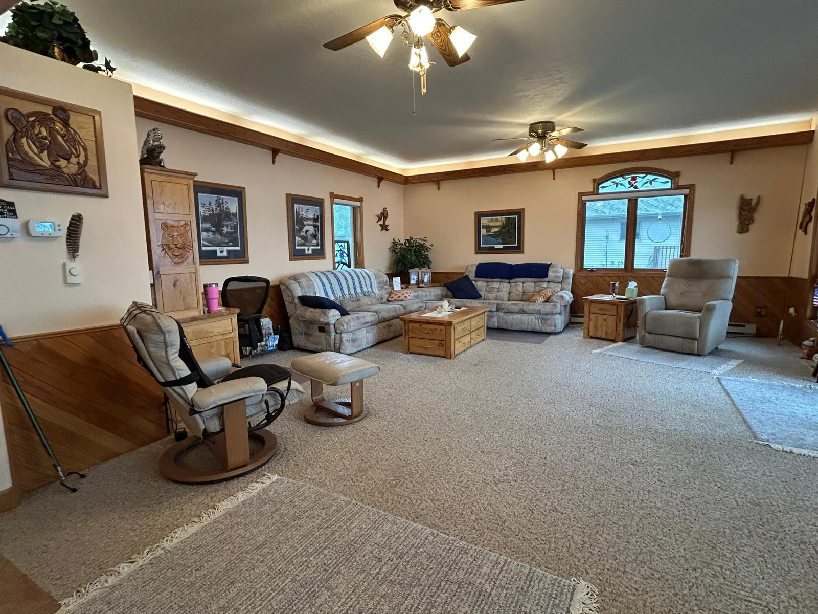 Living Room.JPG