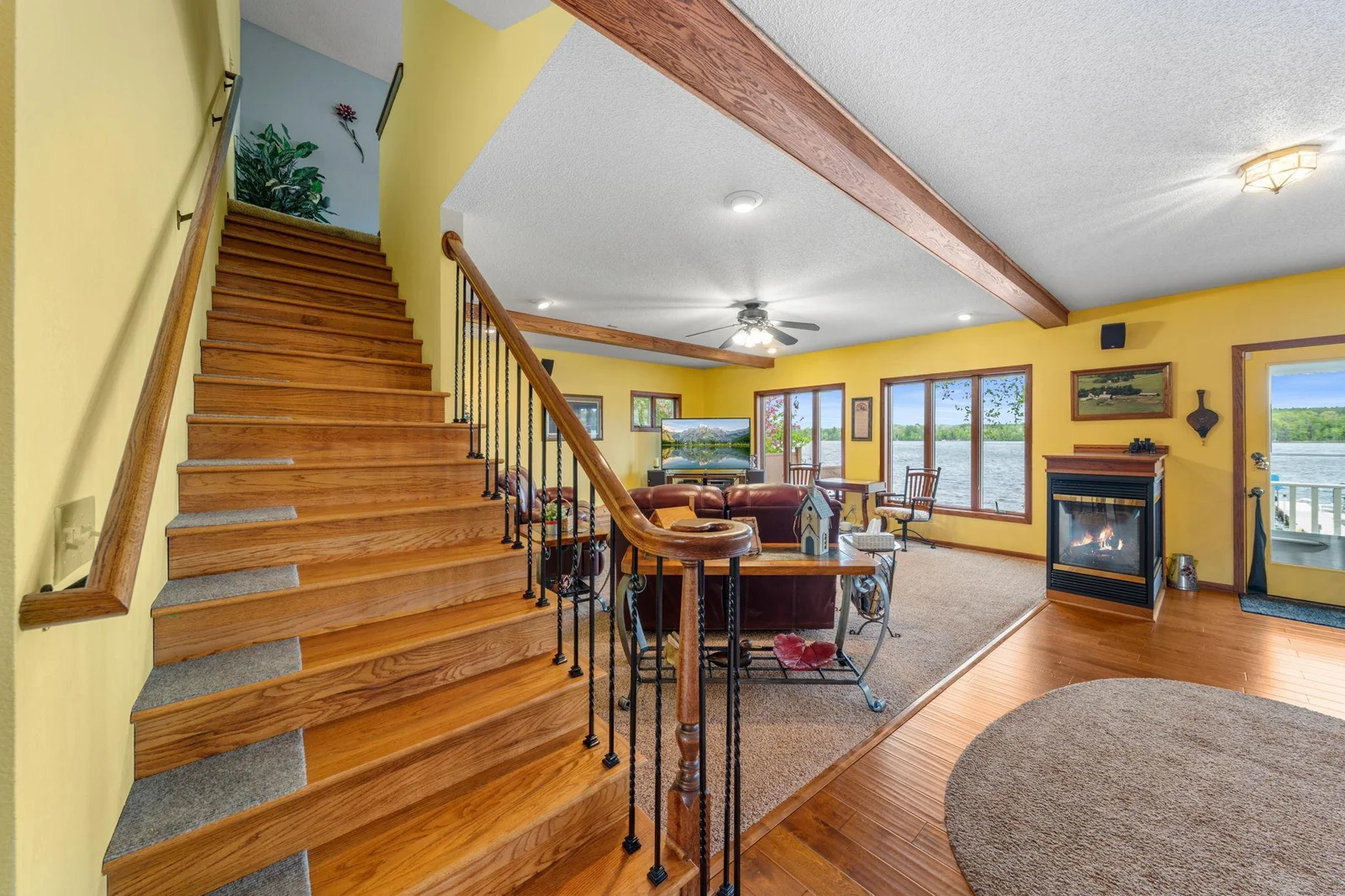 Upstairs to the Private Owners Suite