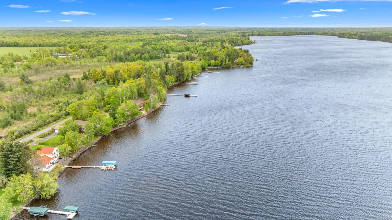 Beautiful and Unique Grindstone Lake is Truly One of a Kind !!