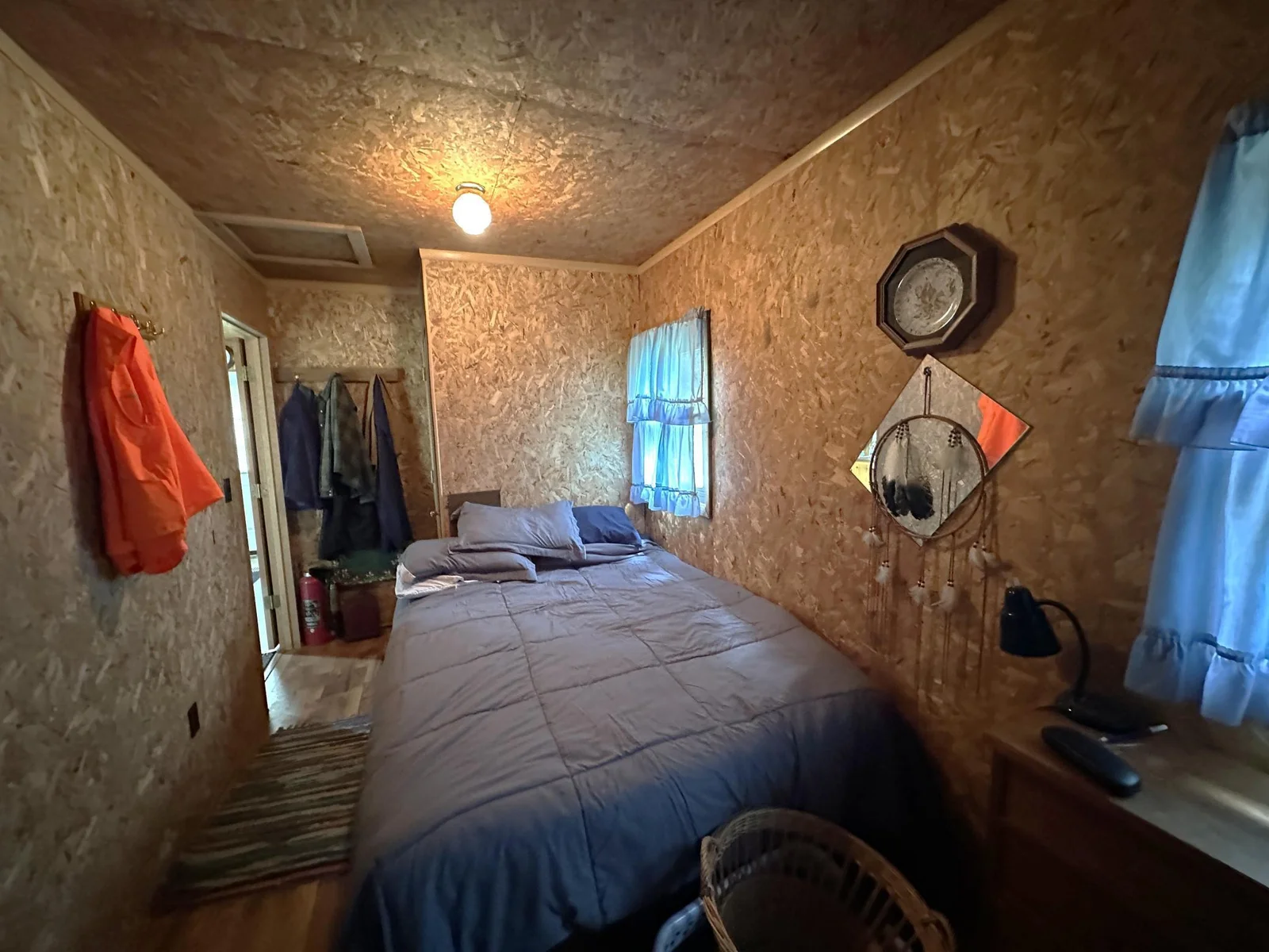 1529 Riddell Rd Bedroom.JPG