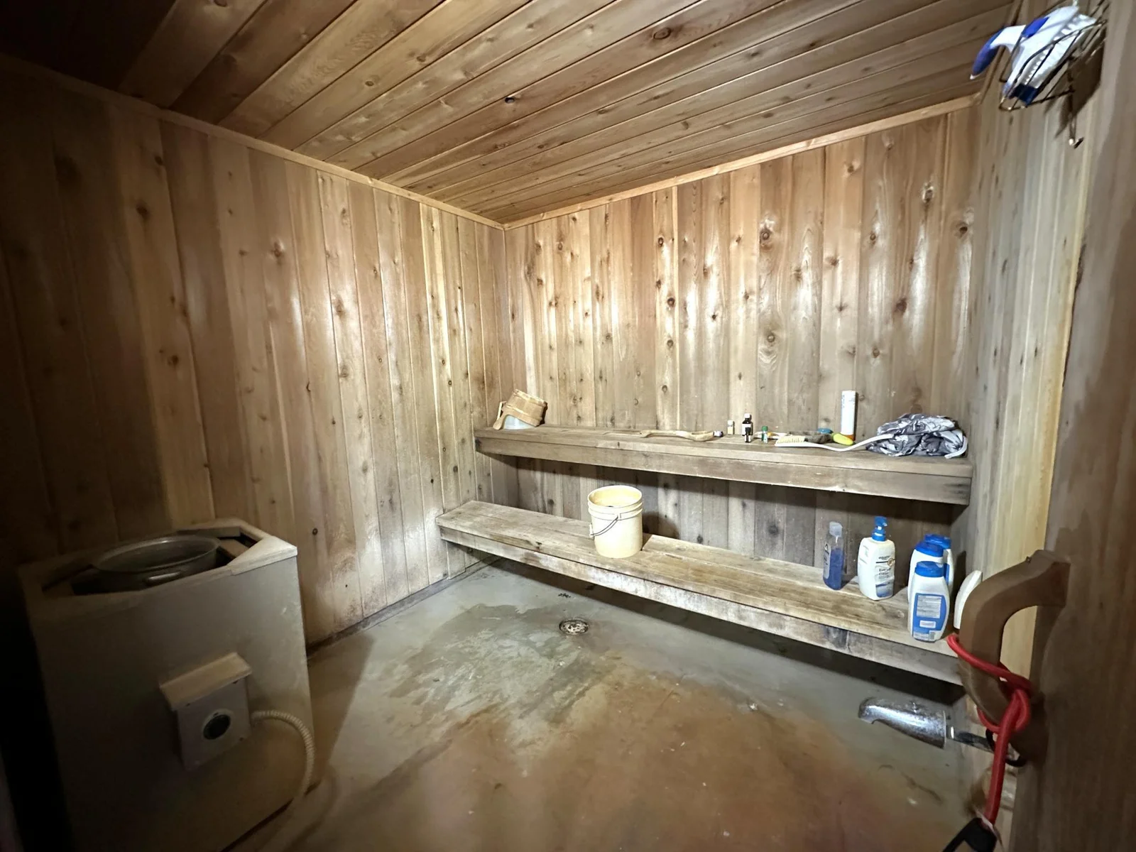 1529 Riddell Rd Sauna 2 .JPG