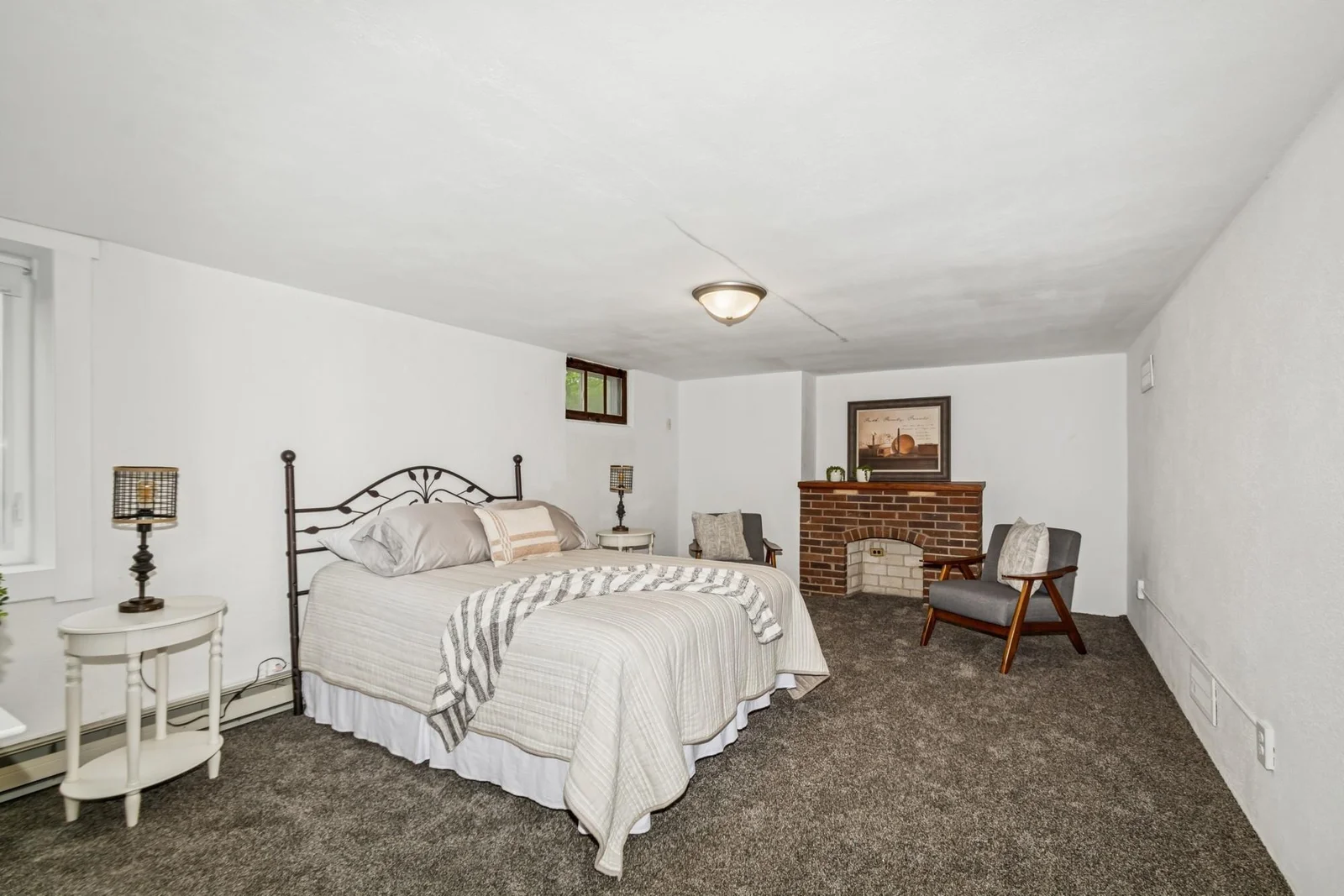 Basement bedroom is by far a massive space that one can retreat after a long day.