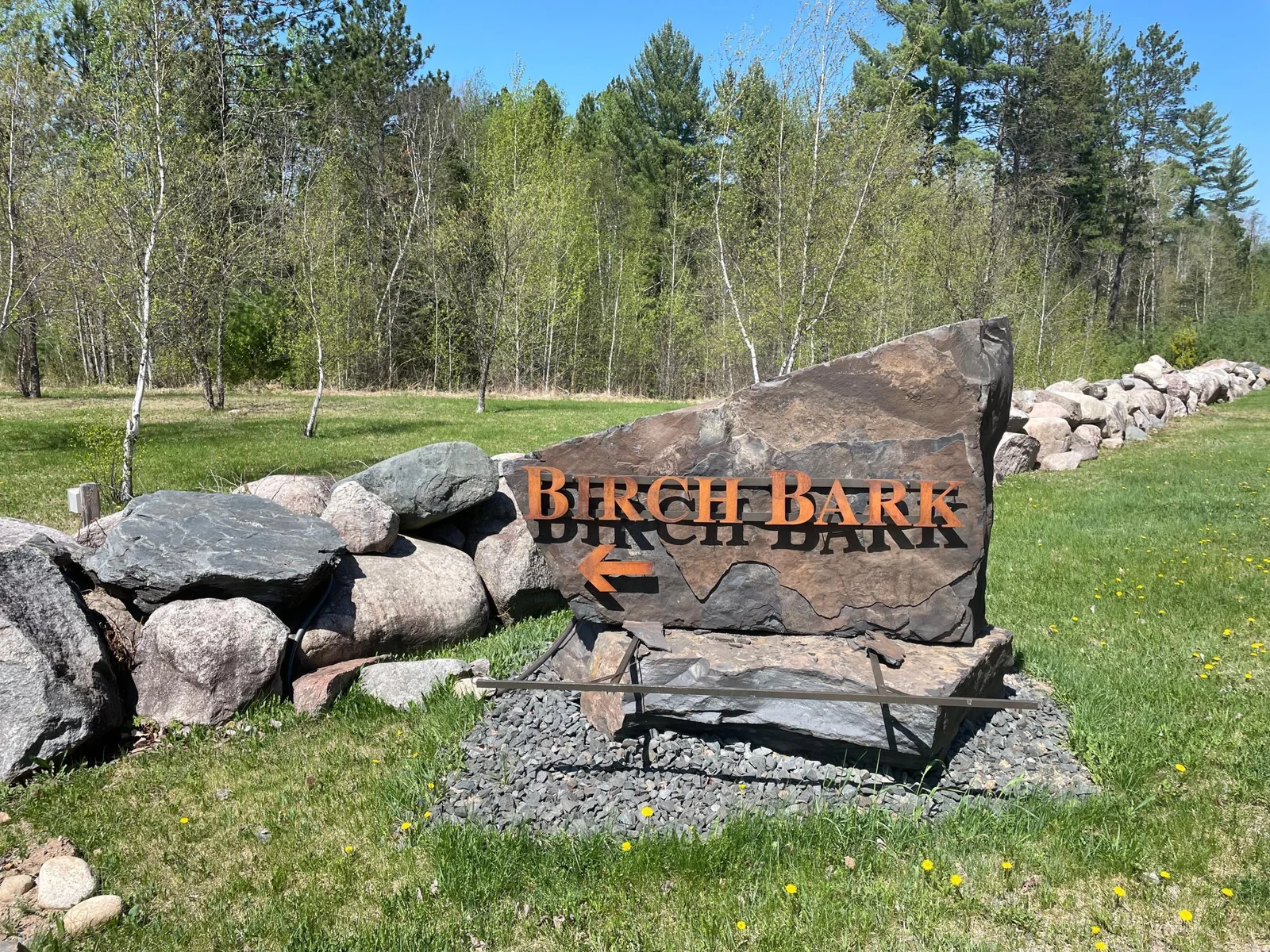 Photo 1 of 5610 Birchbark
