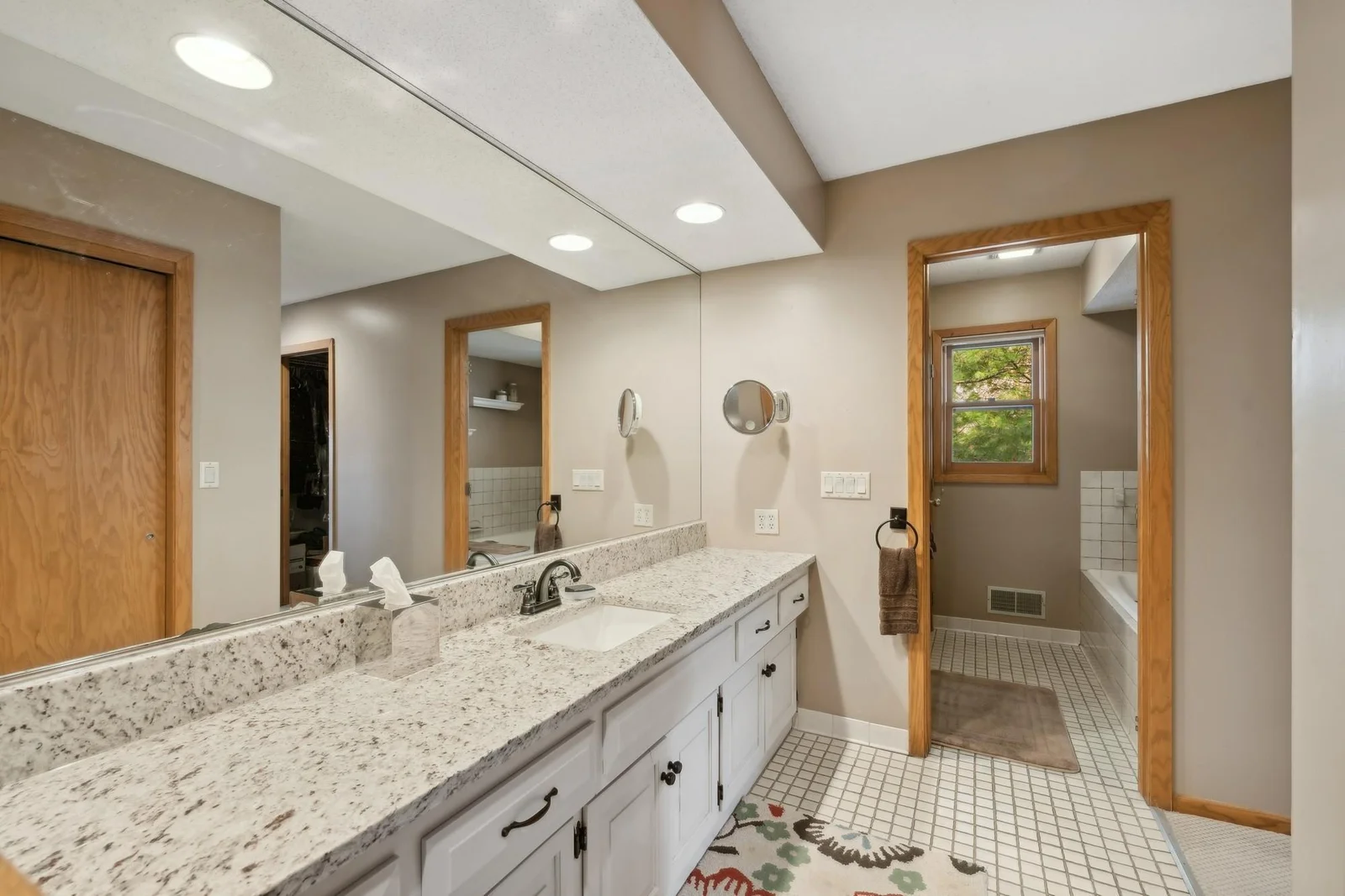 separate tub and shower