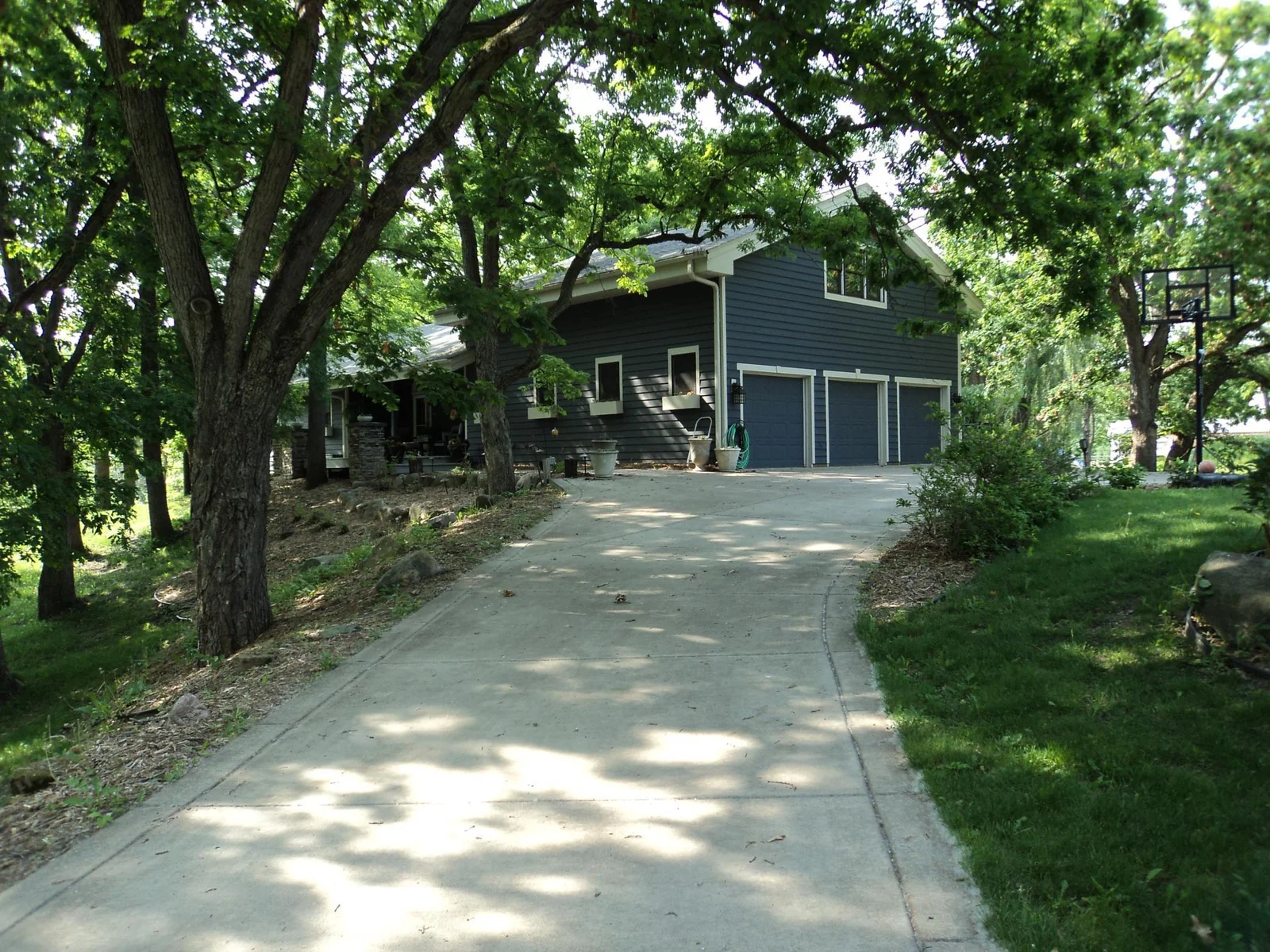 Welcome to 42 Eldorado Circle