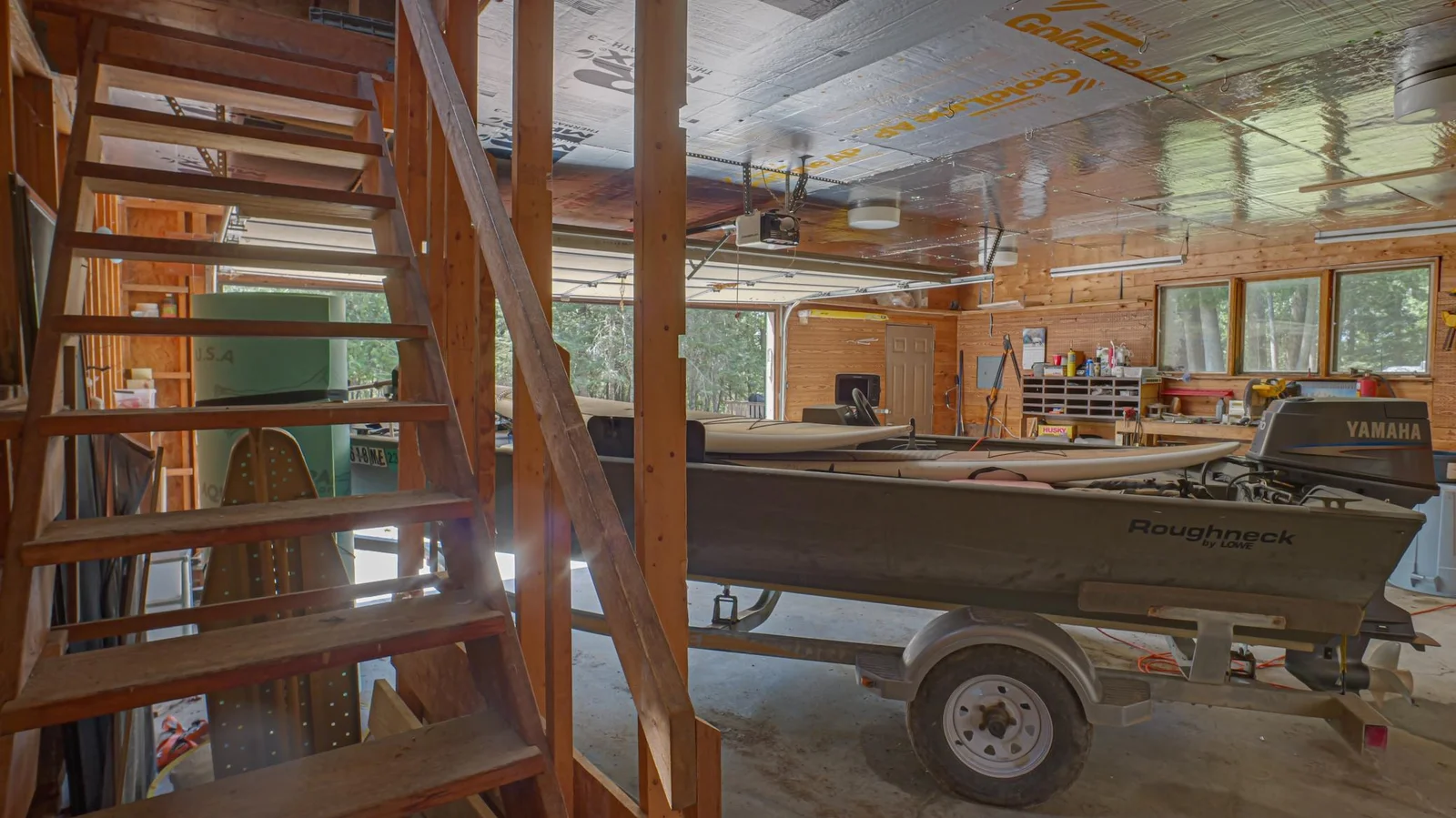 Garage with upper storage level