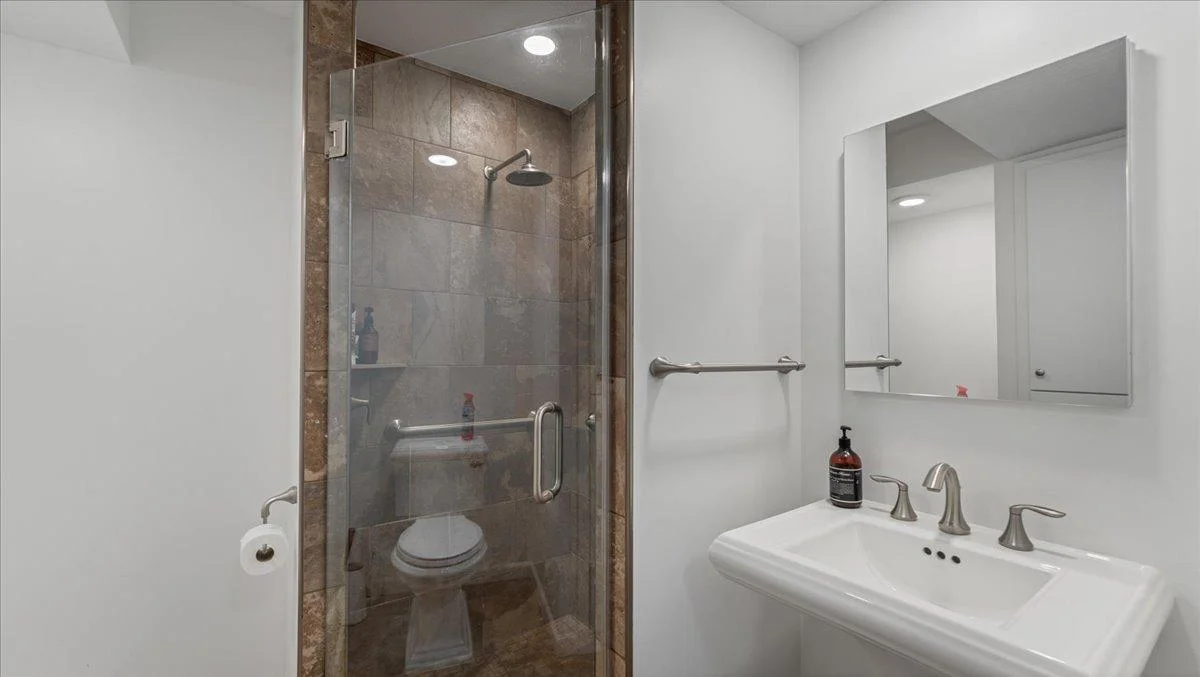 Lower Level 3/4 Bathroom