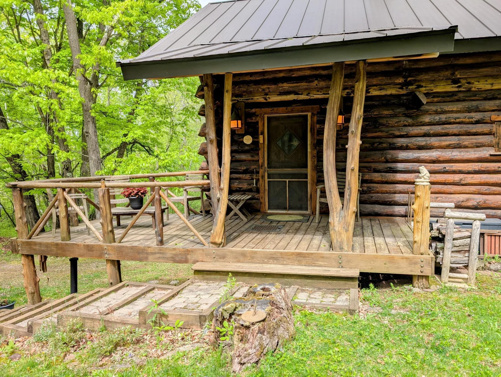 Cabin deck 2.jpg