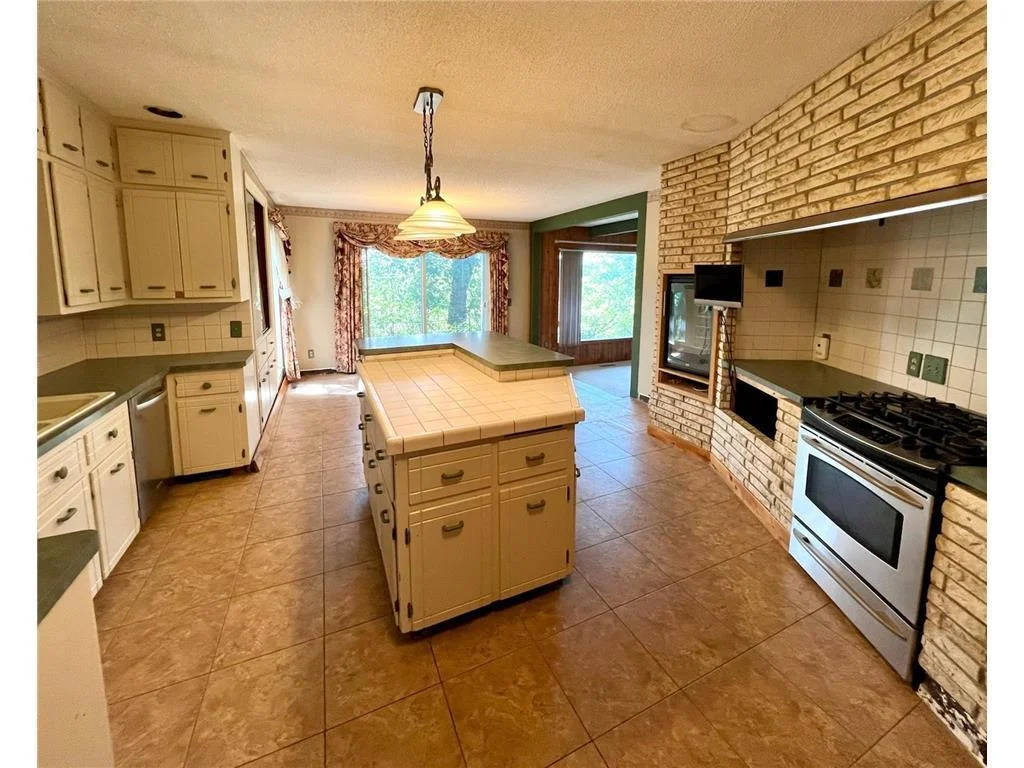 Kitchen Island with Deck Access