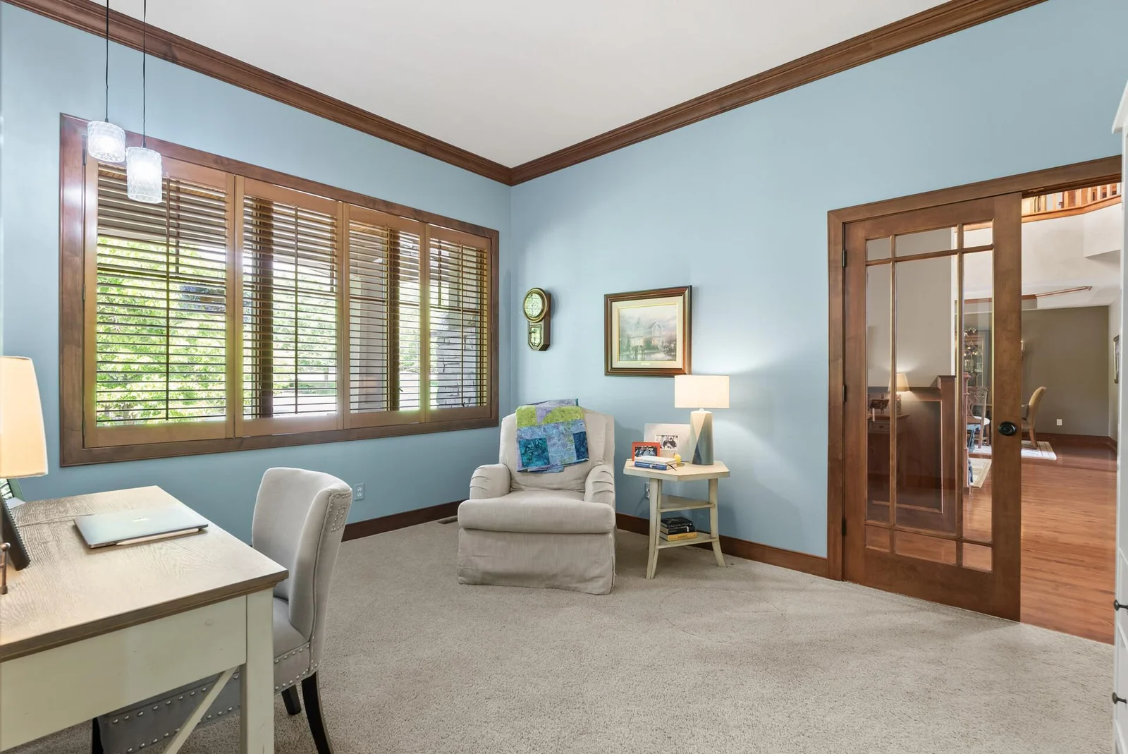Main floor office/flex room