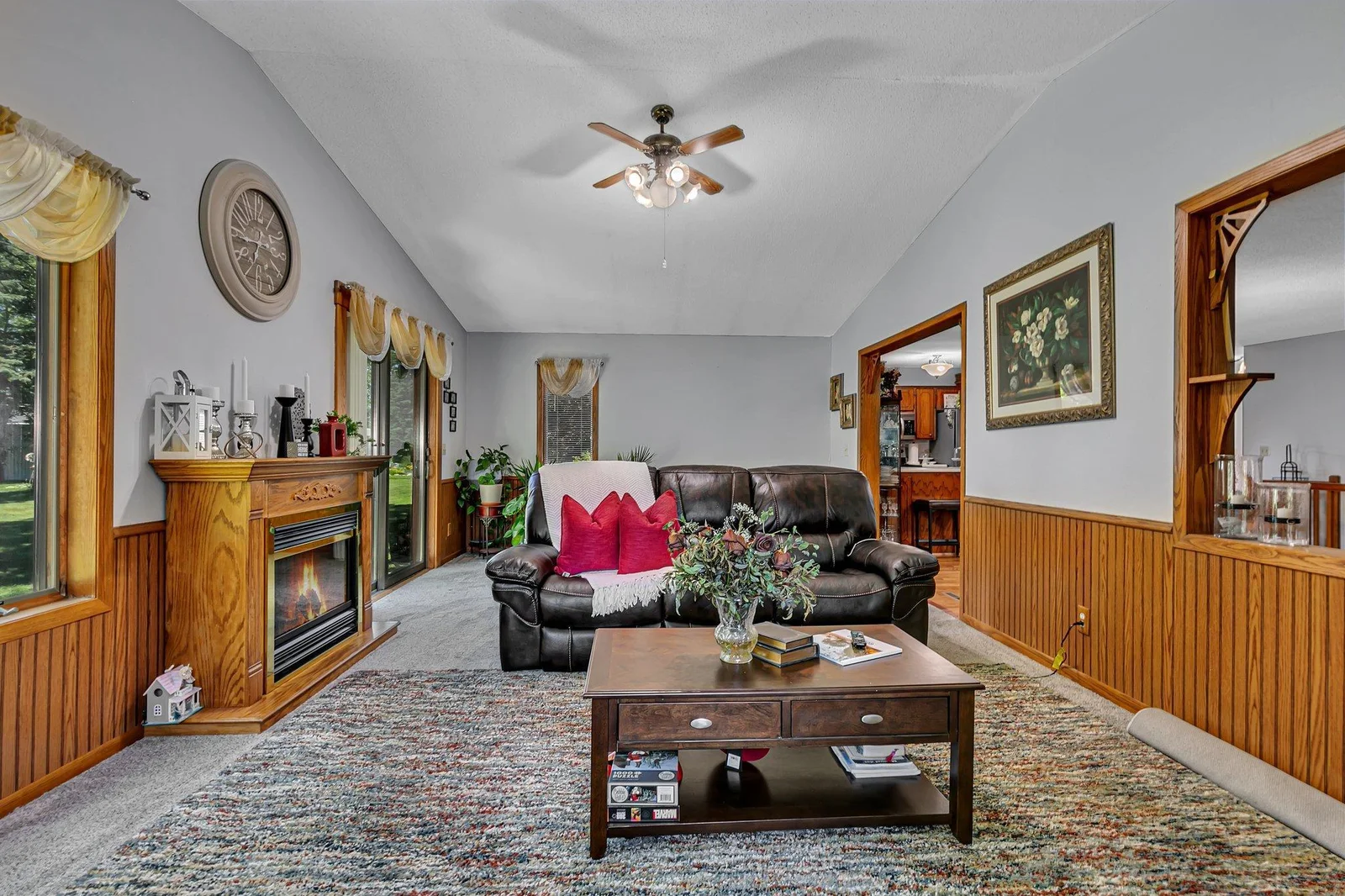Large living room with vaulted ceilings!
