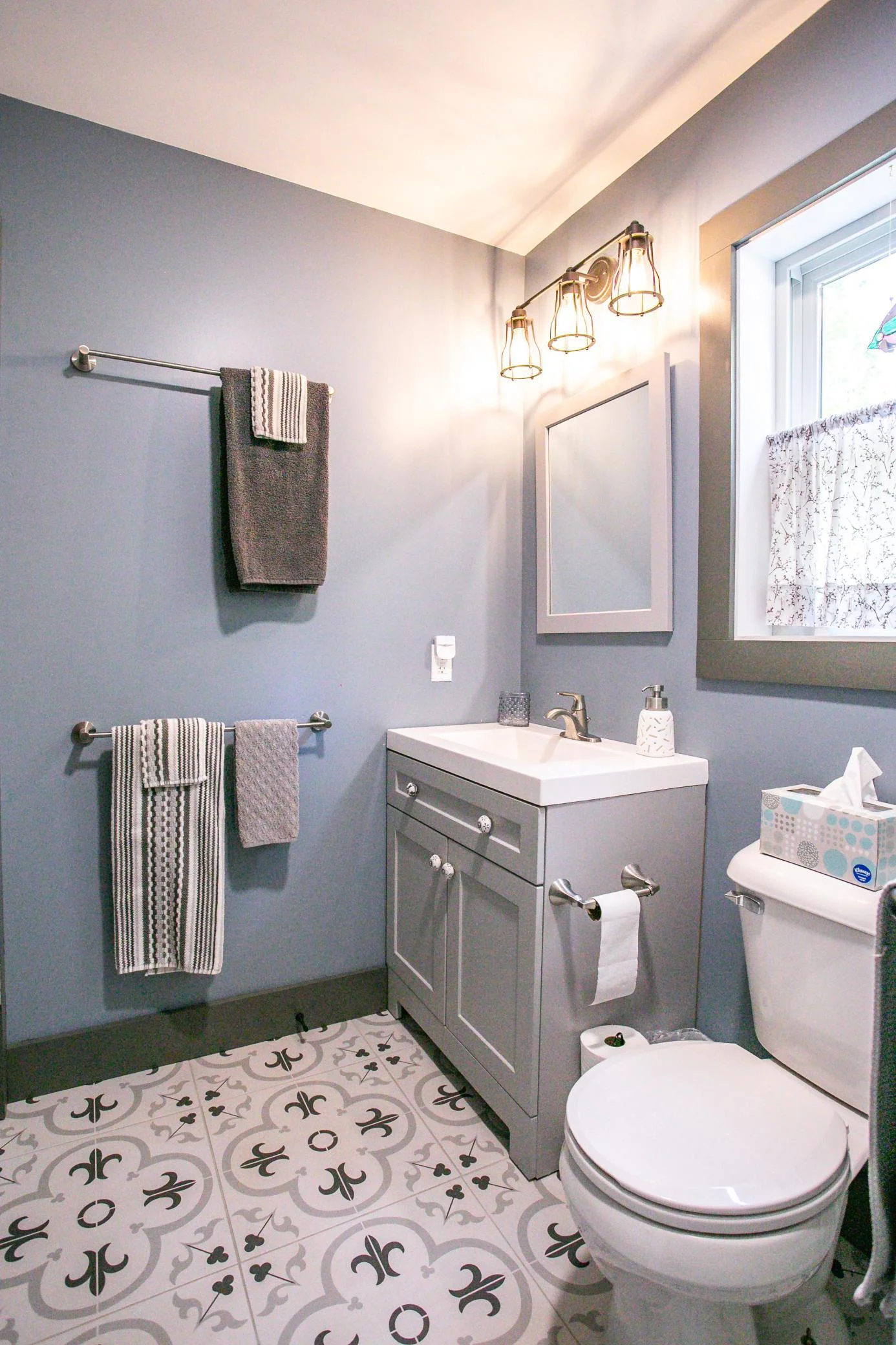 3/4 bath on mainfloor