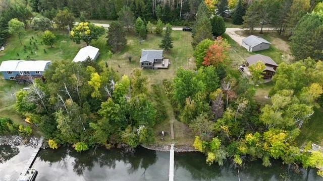 Seasonal 2BR/1BA cabin in Deer River on Jessie Lake