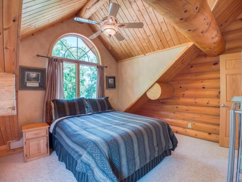 upstairs bedroom #2.jpg